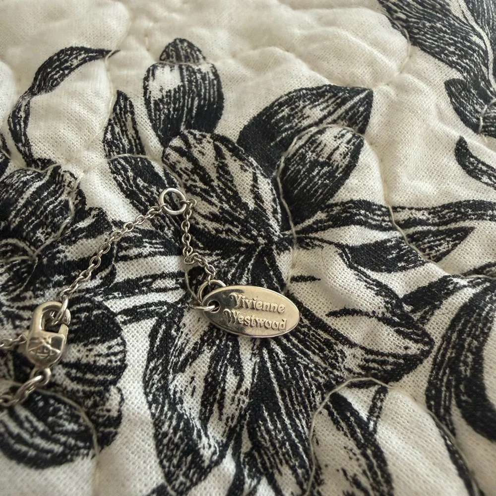 Vivienne Westwood Necklace - Picture 3 of 3